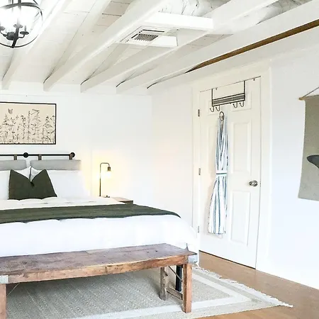 3Br Xl Bath 5 Min To Downtown Large Gated Parking-2